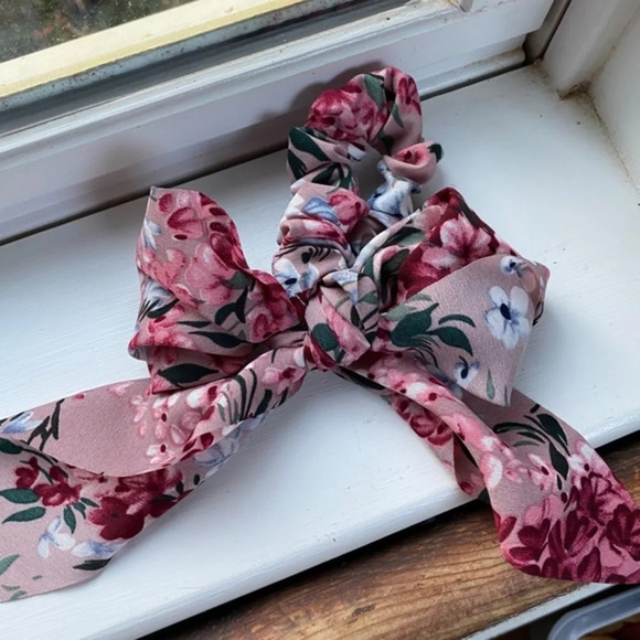 Anthropologie Pink Floral Hair Bow Scarf - Picture 5 of 5